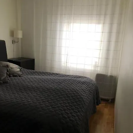 Spacious Waterfront With Free Parking - Upgraded 2024 Leilighet *