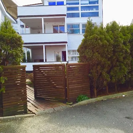 Spacious Waterfront With Free Parking - Upgraded 2024 Lejlighed Stavanger